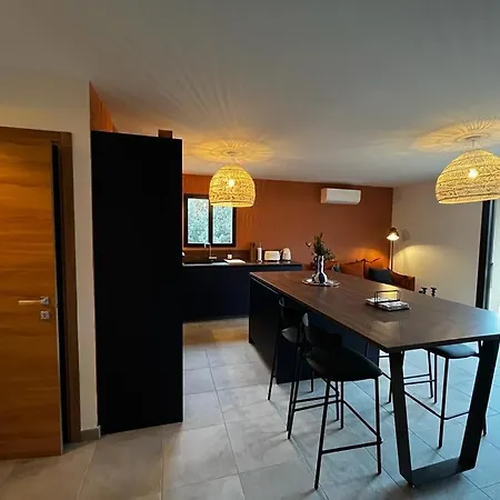 Vignarella Meuble De Tourisme Classe 5 Etoiles Avec Terrasse