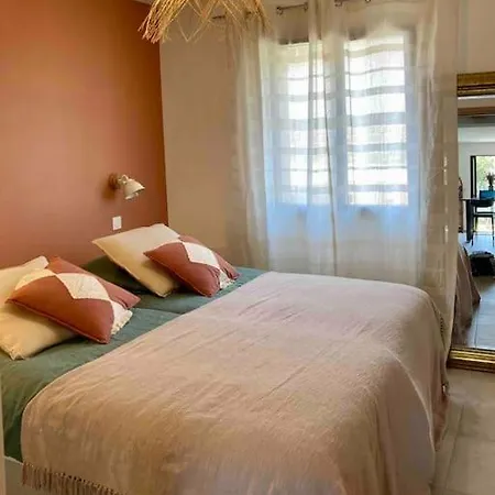 Lägenhet Vignarella Meuble De Tourisme Classe 5 Etoiles Avec Terrasse *