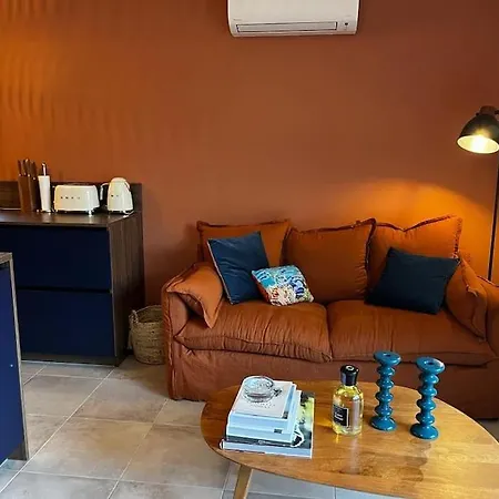 Vignarella Meuble De Tourisme Classe 5 Etoiles Avec Terrasse *