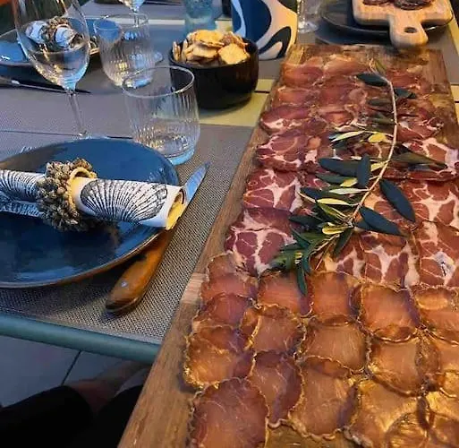 Vignarella Meuble De Tourisme Classe 5 Etoiles Avec Terrasse 아파트 *