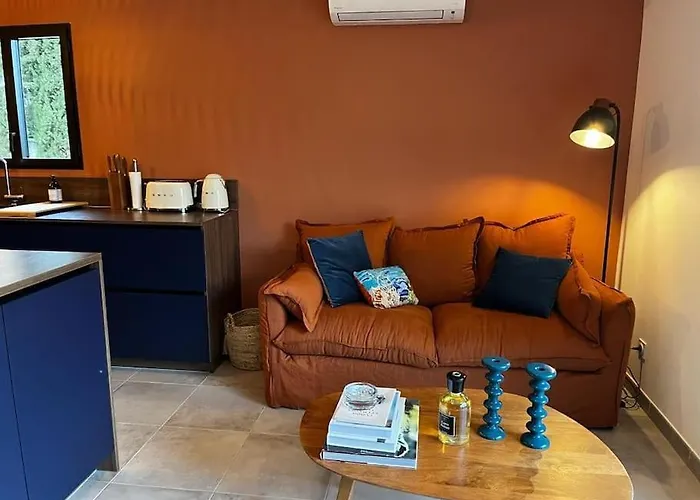 Vignarella Meuble De Tourisme Classe 5 Etoiles Avec Terrasse *